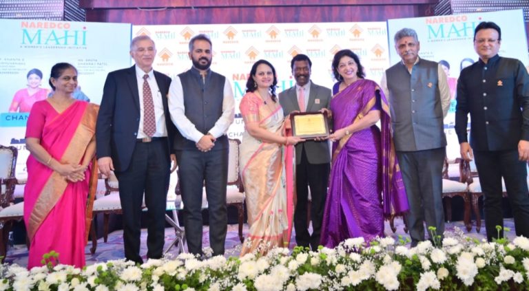 ‘ती’ने बांधकाम व्यवसायात आले पाहिजे : हिरानंदानी