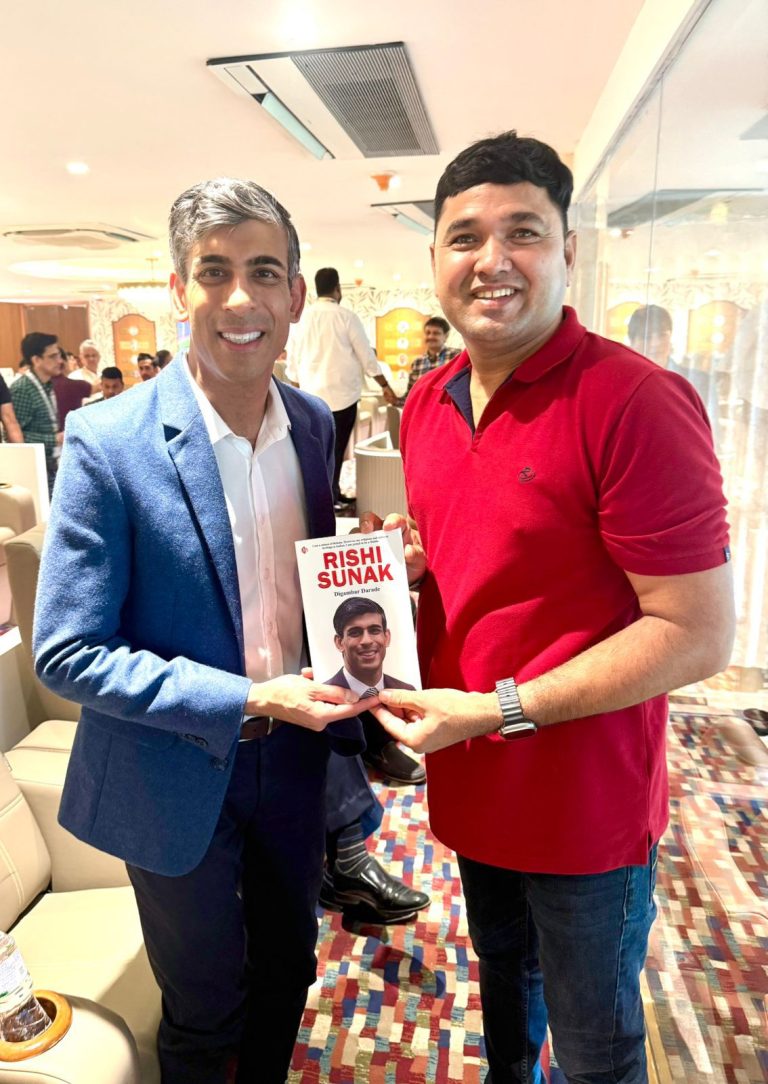 …जेव्हा ऋषीं सुनक स्वतःच्या फोटोच्या प्रेमात पडतात