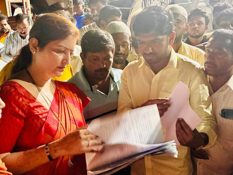 जतमधील अत्याचार प्रकरण फास्ट ट्रॅक कोर्टात : रुपाली चाकणकर