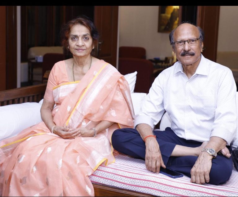 शरद पवार यांचे भाऊ प्रतापराव पवार यांच्या पत्नी भारती पवार यांचे निधन