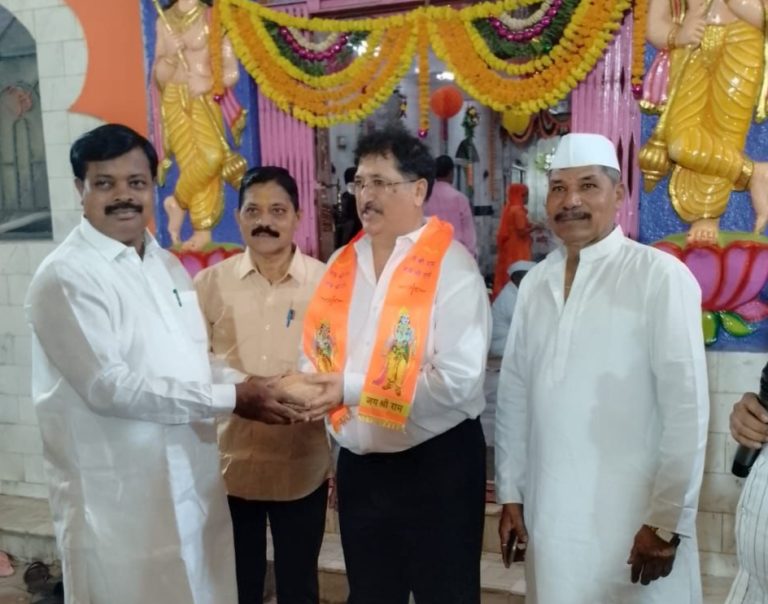 इक्रम खान कुटुंबाची तिसरी पिढी साजरी करते रामनवमी उत्सव