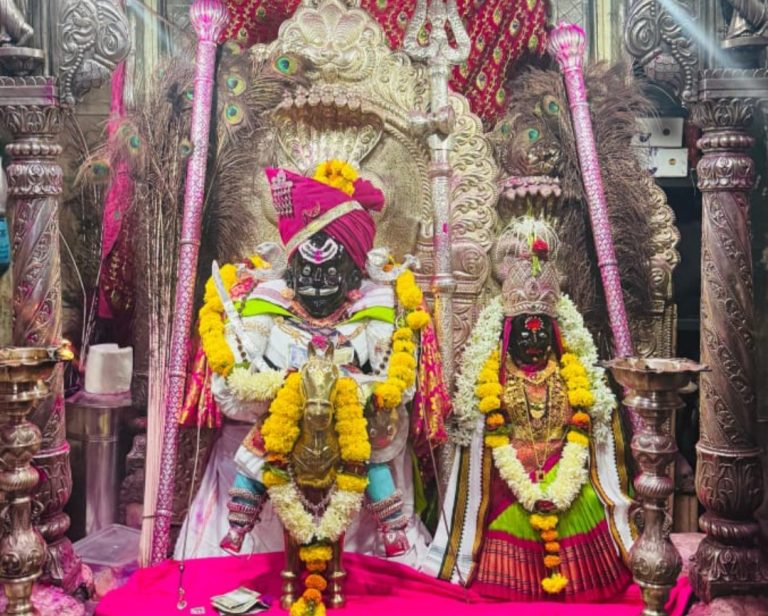 खरसुंडी नगरीत श्री सिद्धनाथ चैत्र यात्रा मोठ्या उत्सवात