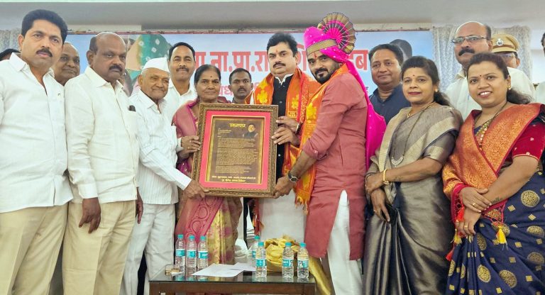 लोकप्रतिनिधींनी पदाचा उपयोग सर्वसामान्यांच्या समस्या सोडवण्यासाठी करावा : प्रा. राम शिंदे यांचे प्रतिपादन