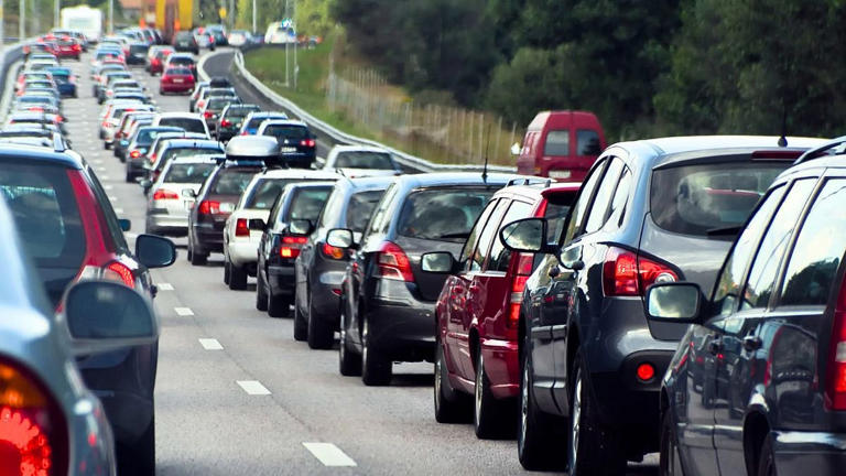 पालखी सोहळ्यामुळे पुण्यात वाहतूक बदल; 22 जून ते 3 जुलैपर्यंत ‘या’ मार्गांवर बंदी, पर्यायी रस्ते जाणून घ्या…