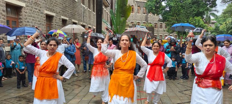 न्यू इंग्लिश स्कूल रमणबाग प्रशालेत विद्यार्थ्यांचे उत्साहात स्वागत…