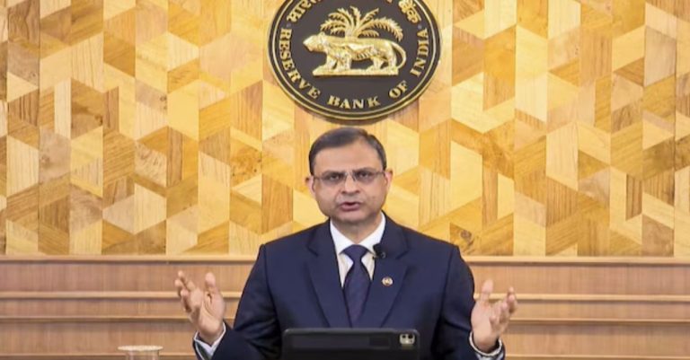 गृहकर्जदारांसाठी गुड न्यूज, आरबीआय 0.50 टक्क्यांनी रेपो रेटमध्ये घट