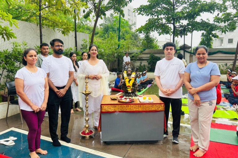 चाटे पब्लिक स्कूल, तळजाई येथे आंतरराष्ट्रीय योग दिन उत्साहात