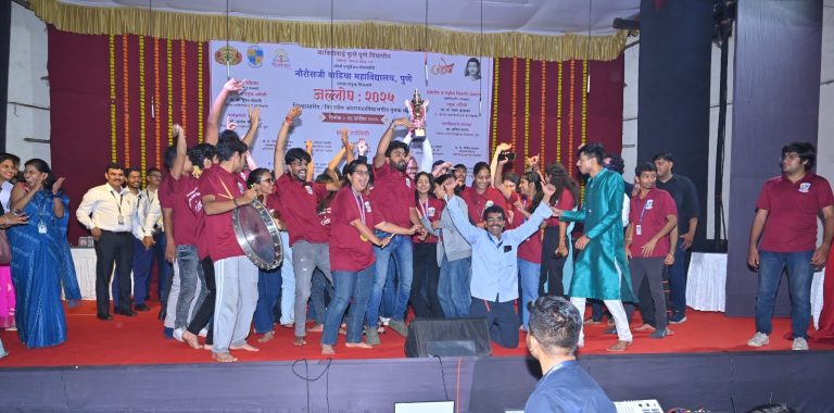 विद्यापीठस्तरीय ‘ जल्लोष २०२५’  स्पर्धेत नौरोसजी वाडिया महाविद्यालयाची विजेतेपदाची हॅट्रिक!