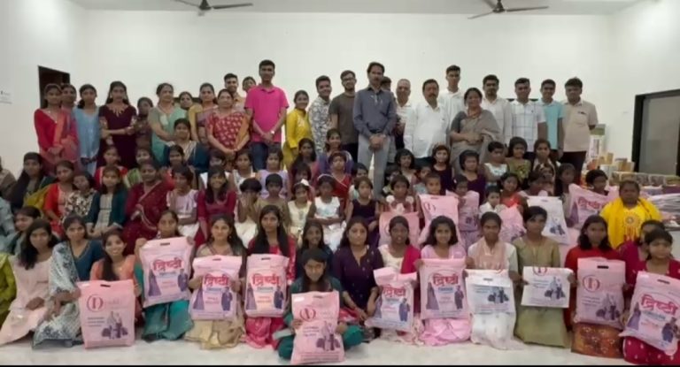 सिंधूताईंच्या लेकरांसोबत राठी कुटुंबाची दिवाळी; अनेक वर्षांपासून ममता बालसदनसोबत अनोखं नातं