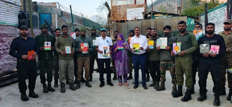 बीव्हीजी व आम्ही पुणेकर संस्थेची भारतीय जवानांसोबत दिवाळी