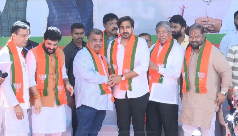 पवारांच्या आमदार पुत्राला भाजपमध्ये आणलं, मोहोळ- बिडकरांच्या रणनीतीचा पहिला डाव! अनेक प्रभागात धक्के