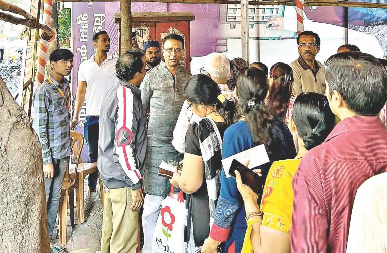 शासनाच्या योजना नागरिकांपर्यंत पोहोचवण्याचे कार्य,  गणेश बिडकरांच्या महा ई-सेवा केंद्रातून २७ हजार नागरिकांना लाभ