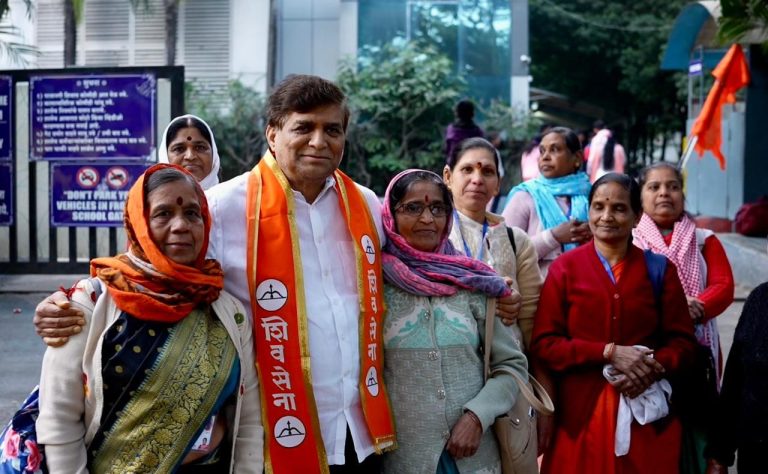 ज्येष्ठ नागरिकांच्या समस्या सोडविणार: आबा बागुल यांची ग्वाही