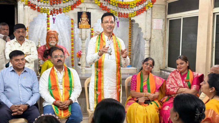 वस्तीभागातील तरुणांसाठी ‘आशेचा किरण’, बिडकरांच्या लाईट हाऊस प्रोजेक्टमुळे हजारोंचे आयुष्य उजळले