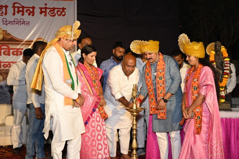 आमदार रामप्रसाद बोर्डीकर यांचे लहू बालवडकर यांना मतदानाचे आवाहन