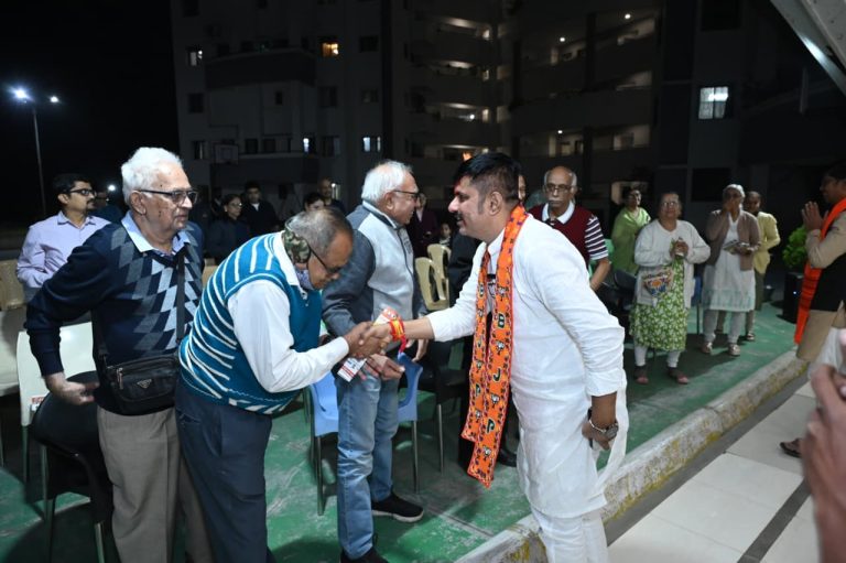 बालेवाडीतील गोल्डन ट्रेलीज सोसायटीमधील ज्येष्ठ नागरिकांचा लहू बालवडकरांना जाहीर पाठिंबा