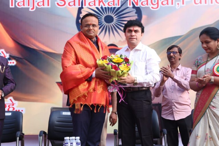 चाटे पब्लिक स्कूल येथे ७७ वा प्रजासत्ताक दिन मोठ्या उत्साहात साजरा