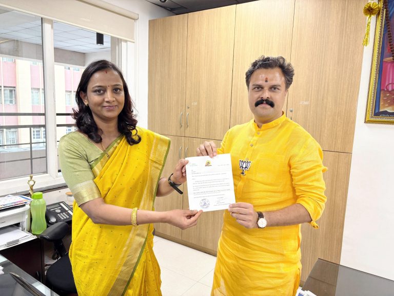 नगरसेवक राघवेंद्र बाप्पु मानकर यांचा आदर्श निर्णय; नगरसेवक म्हणून मिळणारे मानधन नाकारले; गरजू रुग्णांसाठी महापौर निधीला वर्ग