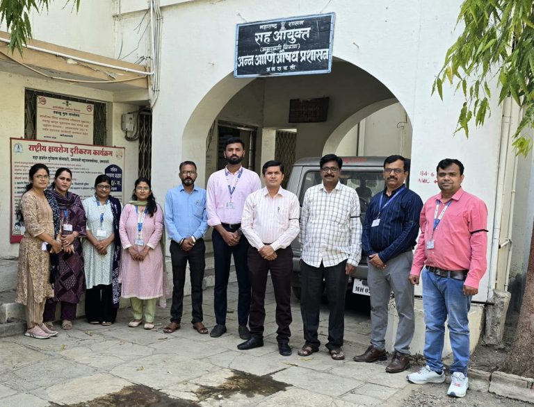अन्न अधिकाऱ्यांवरील जीवघेण्या हल्ल्याच्या निषेधार्थ राज्यभर निदर्शने