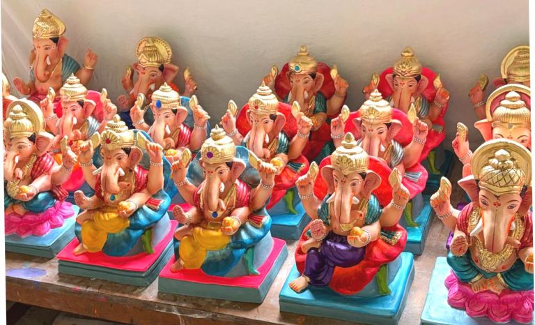 बंदी बांधवांच्या हातातून साकारतोय बाप्पा